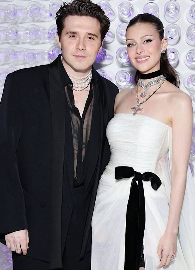 Девід і Бруклін Бекхеми простих в дружини не беруть: які статки до заміжжя мали їхні обраниці