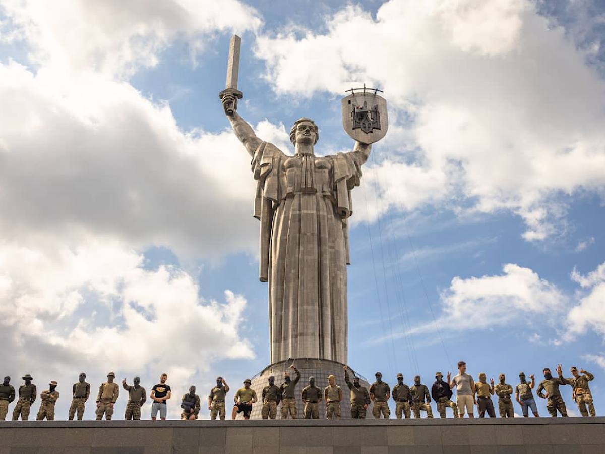 "Родина-мать" станет доступна для киевлян и гостей города: когда можно посетить территорию мемориала