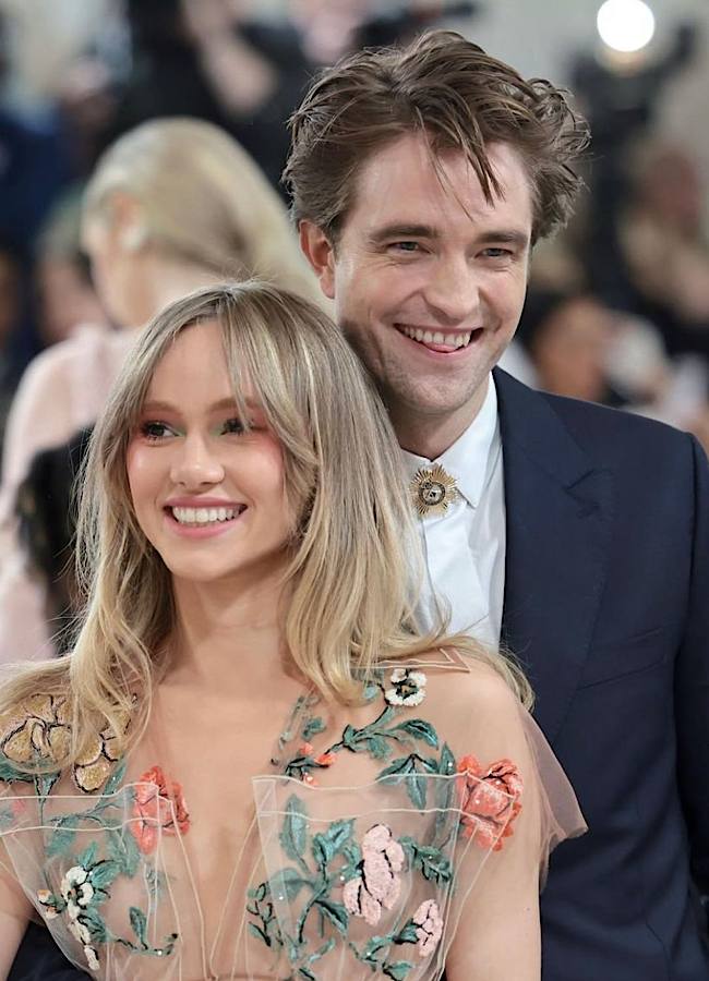 Звезда сериала &quot;Сумерки&quot; Роберт Паттинсон станет отцом: живот уже не спрятать