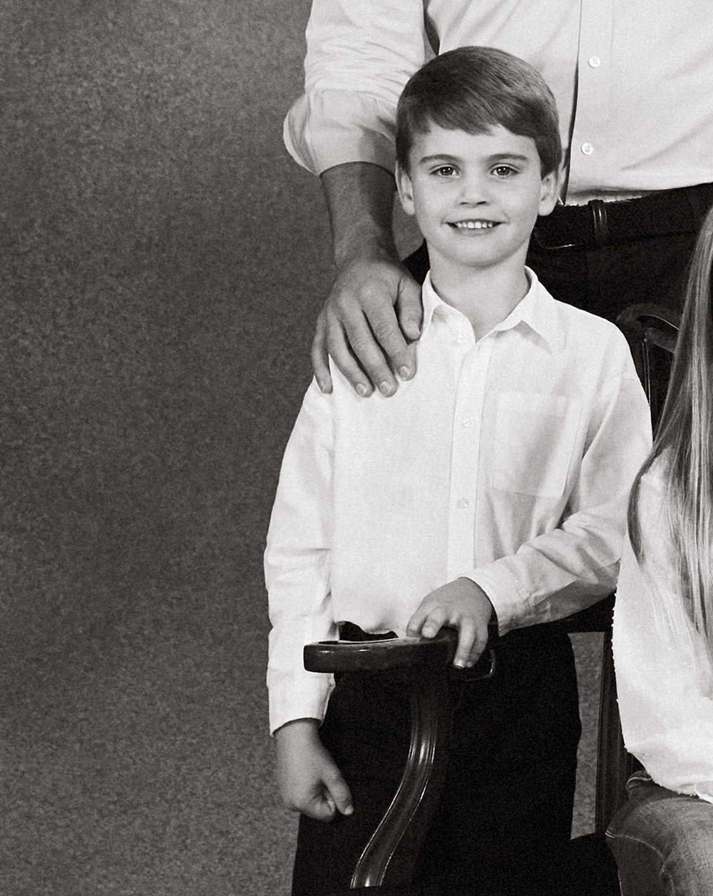 Исчезают ноги и нет пальца: что не так с рождественской открыткой Кейт Миддлтон и принца Уильяма (фото)