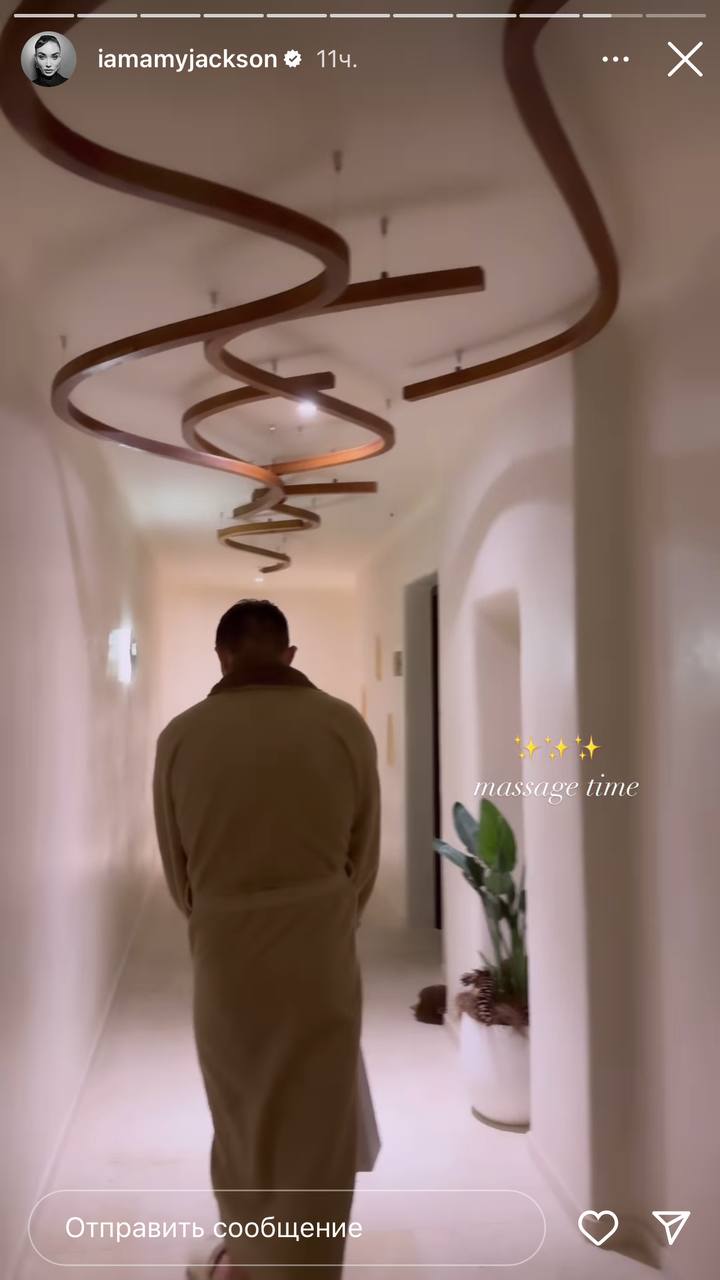 Зірка "Пліткарки" Ед Вествік більше не холостяк: освідчився коханій на фоні швейцарських гір (фото)