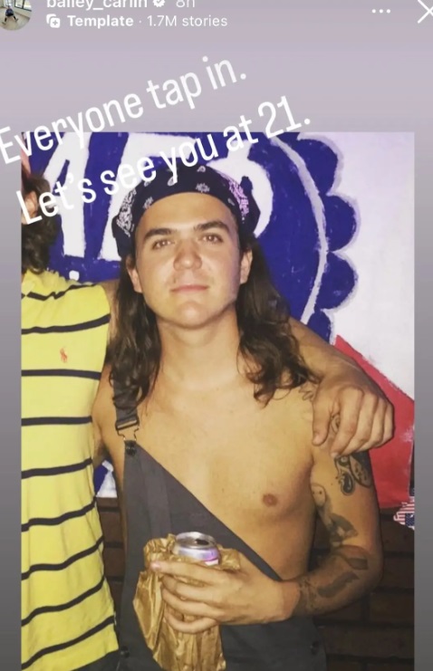 Флешмоб 21. Чому всі почали показувати себе молодими і які ризики