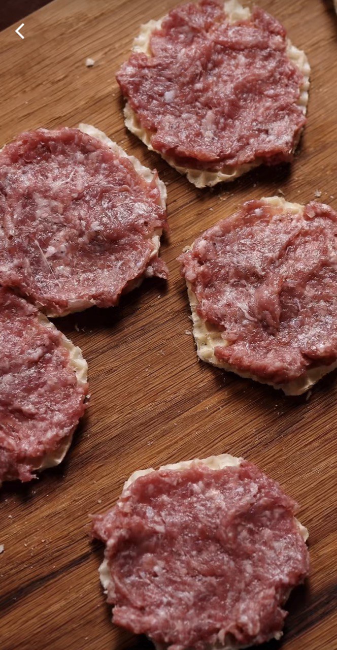 Готуються швидко та без тіста: рецепт смачних біляшів, які сподобаються усім