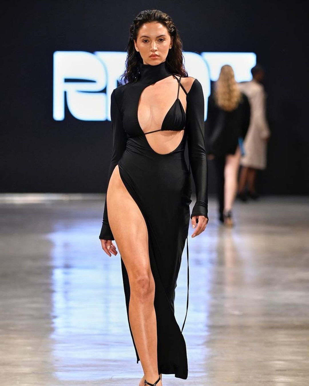 &quot;Такого еще не было&quot;. Андре Тан рассказал о самом стрессовом показе в жизни