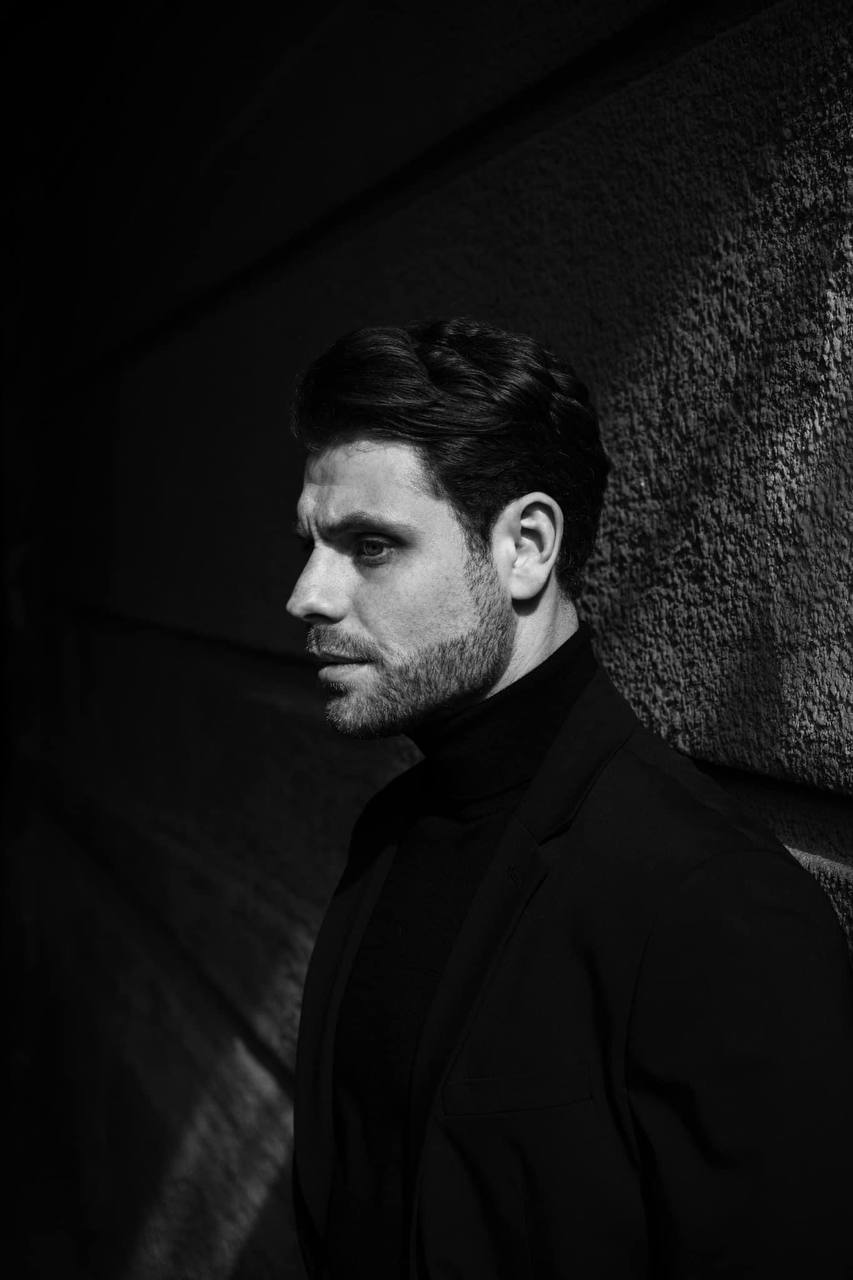 Звезда украинских сериалов впечатлил брутальными кадрами