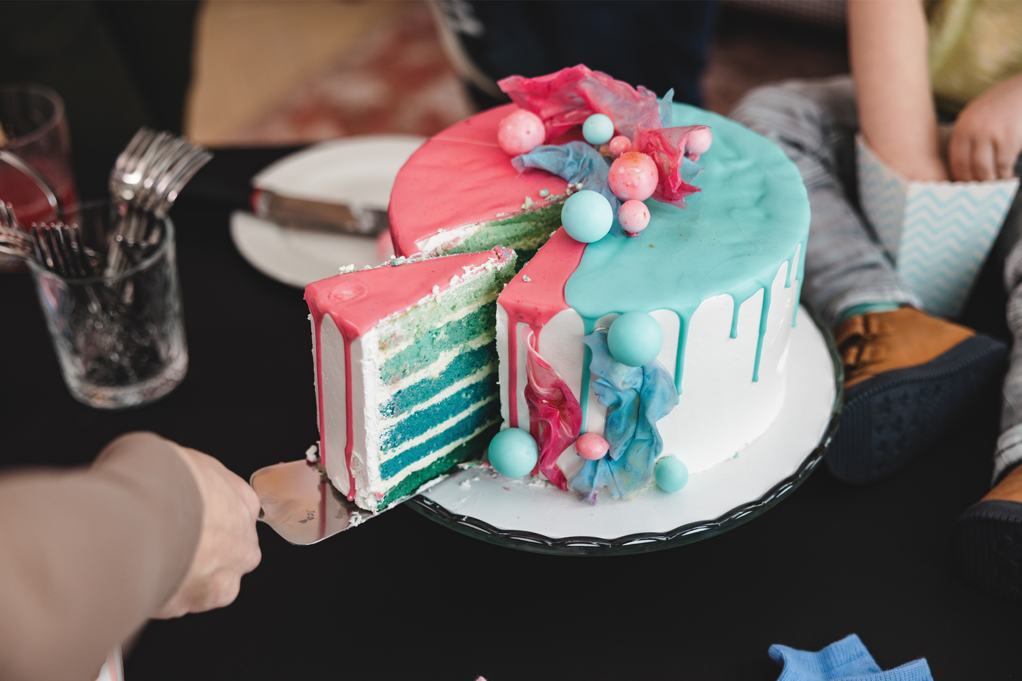 Что такое Gender-party? Топ 5 полезных подарков для будущих родителей