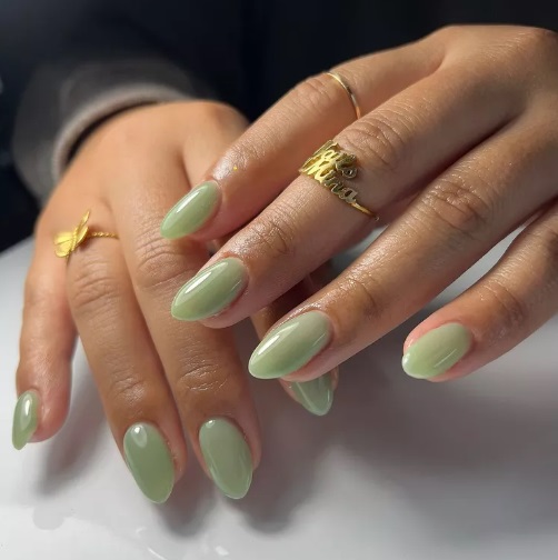 Этот цвет маникюра - горячий тренд сезона: как он выглядит и какие дизайны выбрать