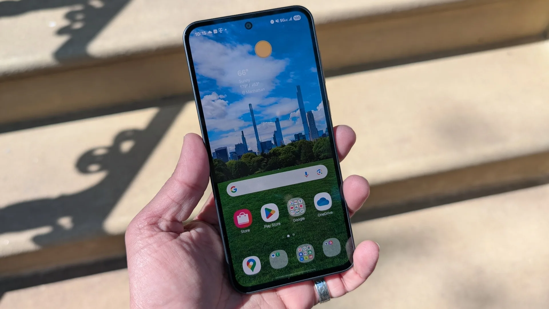 Не поспішайте з покупкою. Названо Android-смартфони, яких варто уникати у 2025 році