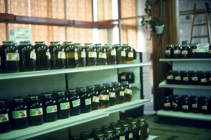 Фото магазинів в СРСР, на яких показана сувора правда. Спливли заборонені кадри