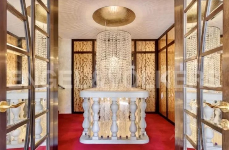 Слили фото 4-этажной квартиры &quot;любовницы&quot; Путина (фото)