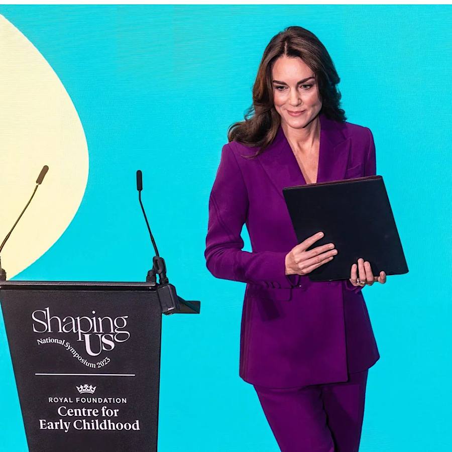 Кейт Міддлтон вразила яскравим вбранням під час промови у Лондоні