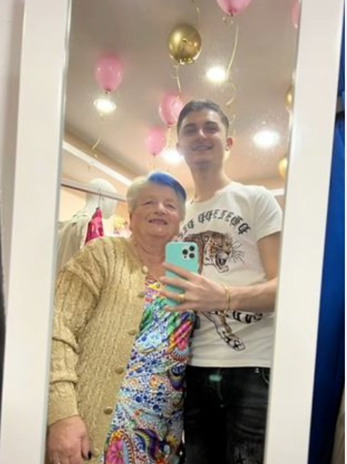 &quot;І це тільки початок&quot;: 19-річний хлопець зробив пропозицію своїй 76-річній &quot;подружці&quot;