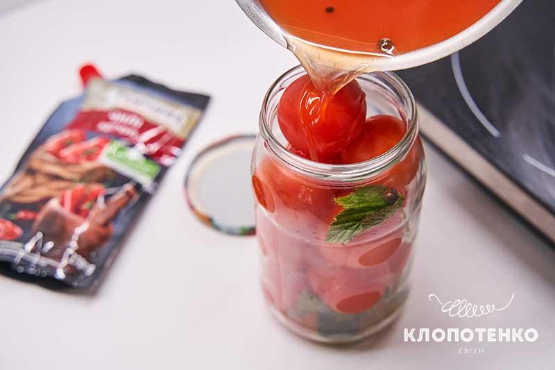 Клопотенко поделился &quot;секретным&quot; рецептом консервирования помидоров