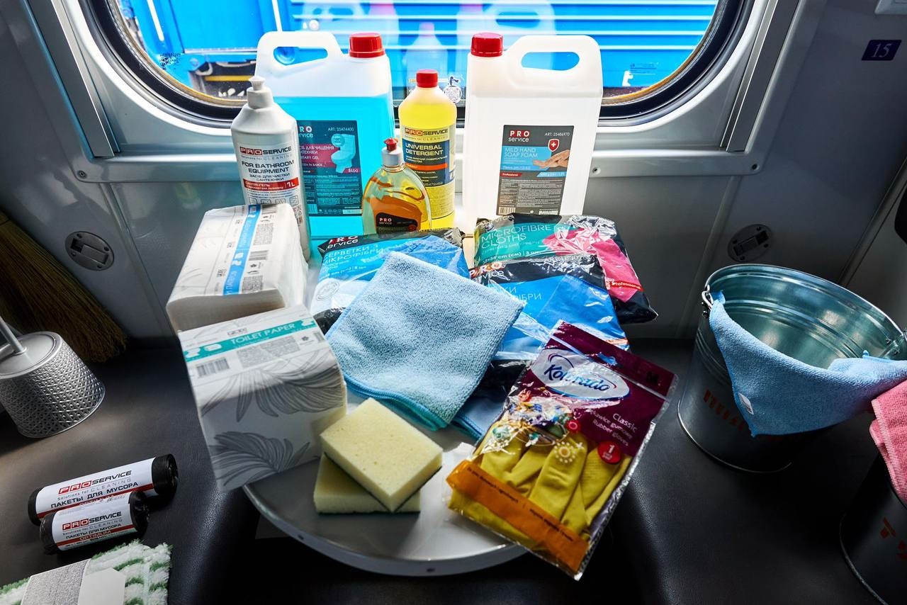 УЗ презентувала нові туалети. Такого сервісу в поїздах ще не було