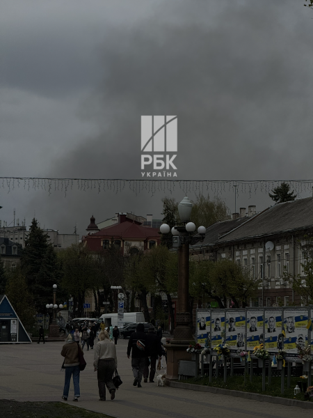 Russian drones hit western Ukrainian city Ternopil, explosions reported