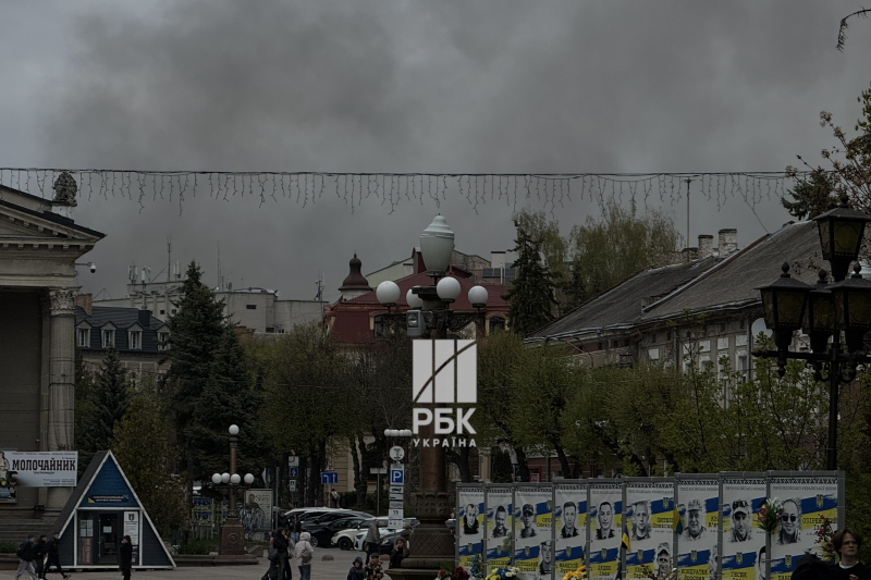 Russian drones hit western Ukrainian city Ternopil, explosions reported
