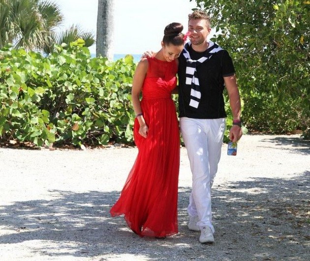 Зірка &quot;Холостяка&quot; розсекретила, скільки кілограмів набрала за вагітність: фото після пологів