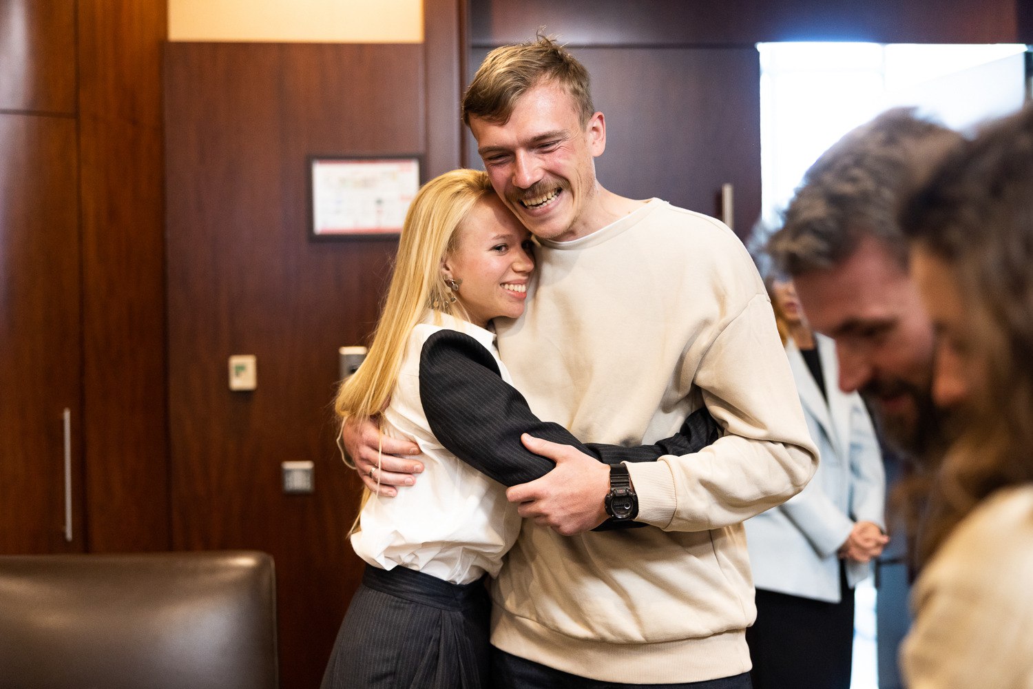 Командири &quot;Азов&quot; зустрілися з рідними у Туреччині: неймовірно зворушливі фото та відео