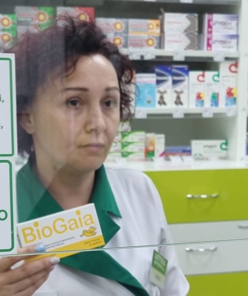 "Я буду говорити як хочу": в аптеці Києва вибухнув скандал з аптекарем-українофобом