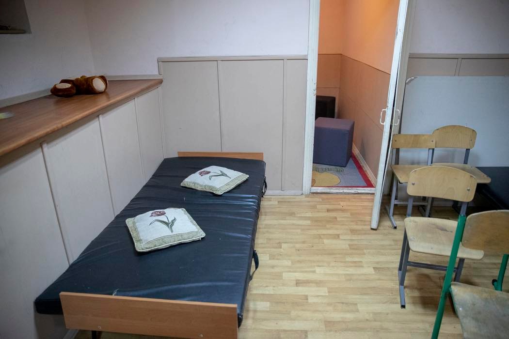 Ось так виглядають укриття в школах Києва, які працюватимуть з 1 вересня (фото)