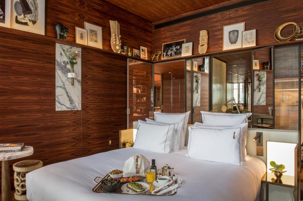 Навіть сніданок не включений. Дивіться, як виглядає готельний номер за 147 тисяч