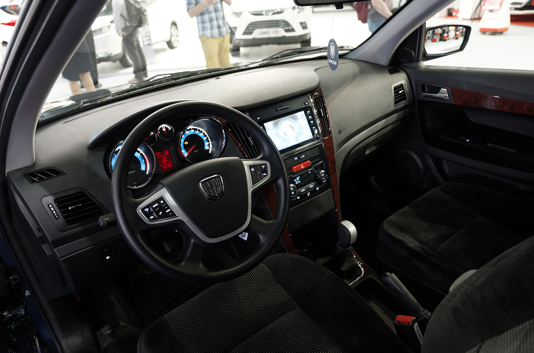 &quot;Хазары&quot; пришли: в Украине появились легковушки новой азербайджанской марки Khazar