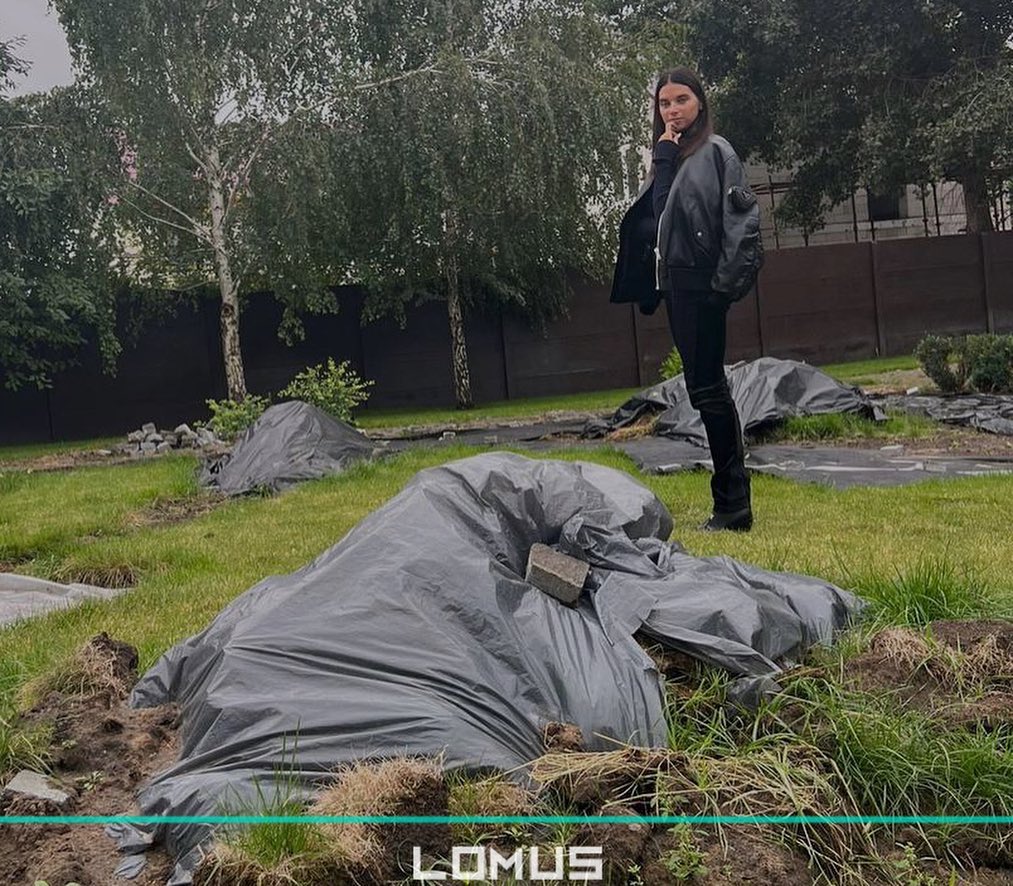 Усик повернувся в будинок у Ворзелі, у якому в березні лютували окупанти (фото)