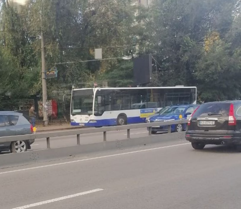 В Києві будуть їздити нові автобуси: як вони виглядають і які маршрути