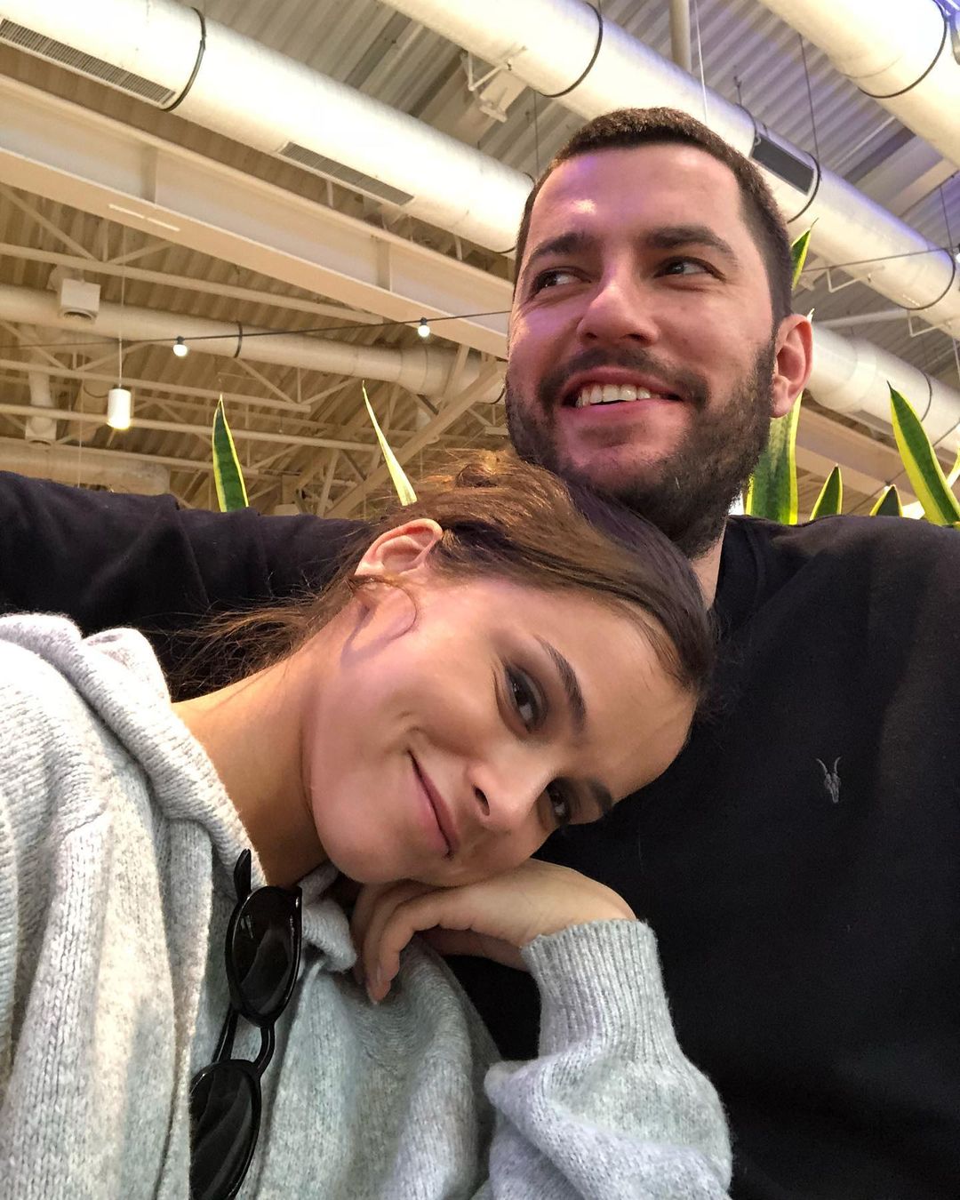 &quot;Сиджу і плачу від щастя&quot;: відома українська акторка виходить заміж