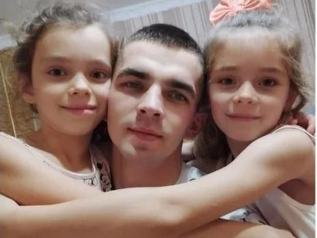 &quot;Не думав ні секунди&quot;: 24-річний боєць &quot;Азова&quot; усиновить 8 дітей, батьки яких підірвалися на міні