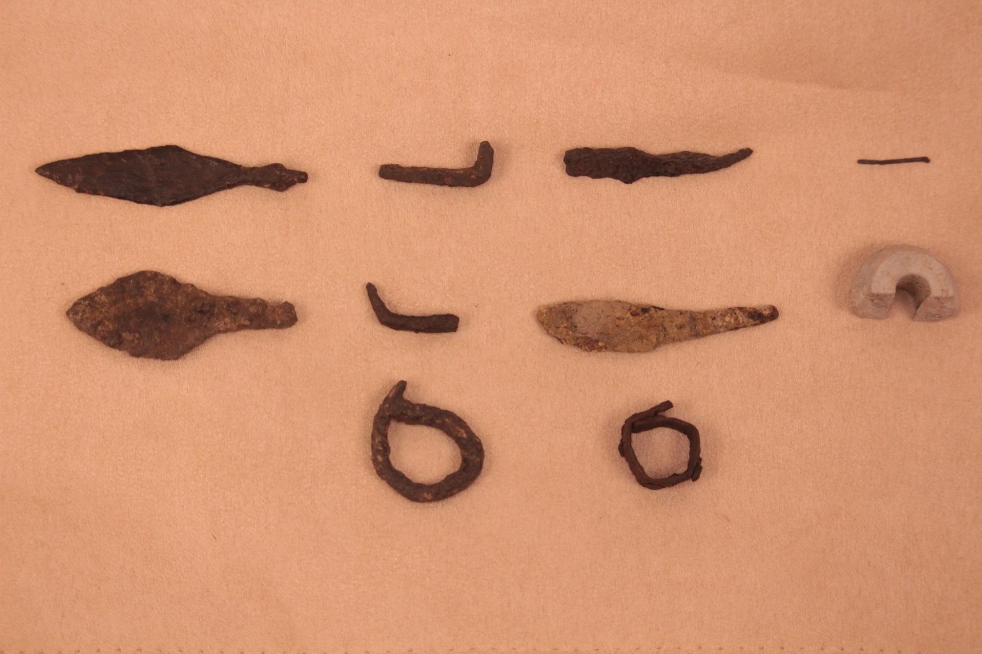 Под Львовом археологи раскопали славянские жилища, которым тысяча лет: фото артефактов