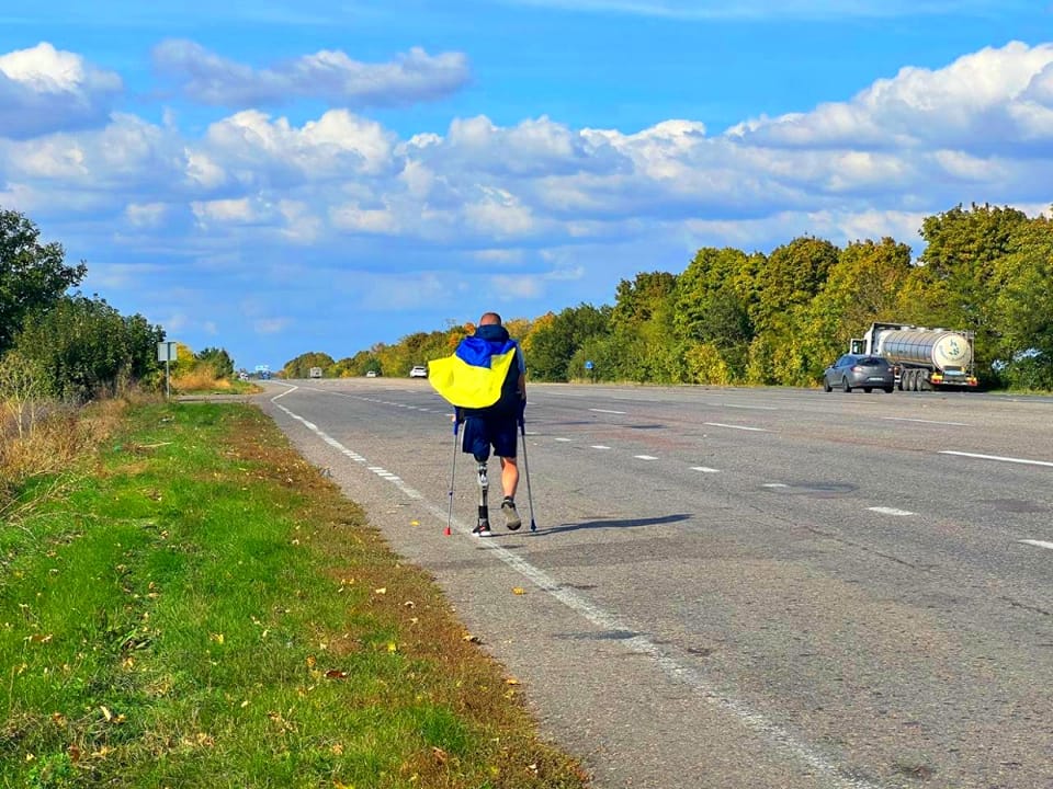 В Україні ветеран АТО за вісім днів зібрав 3 мільйони гривень для військових: як він це зробив