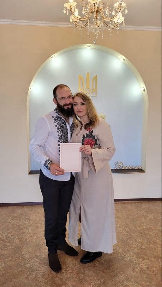 Кохання врятує світ: скільки пар одружились у День захисників і захисниць