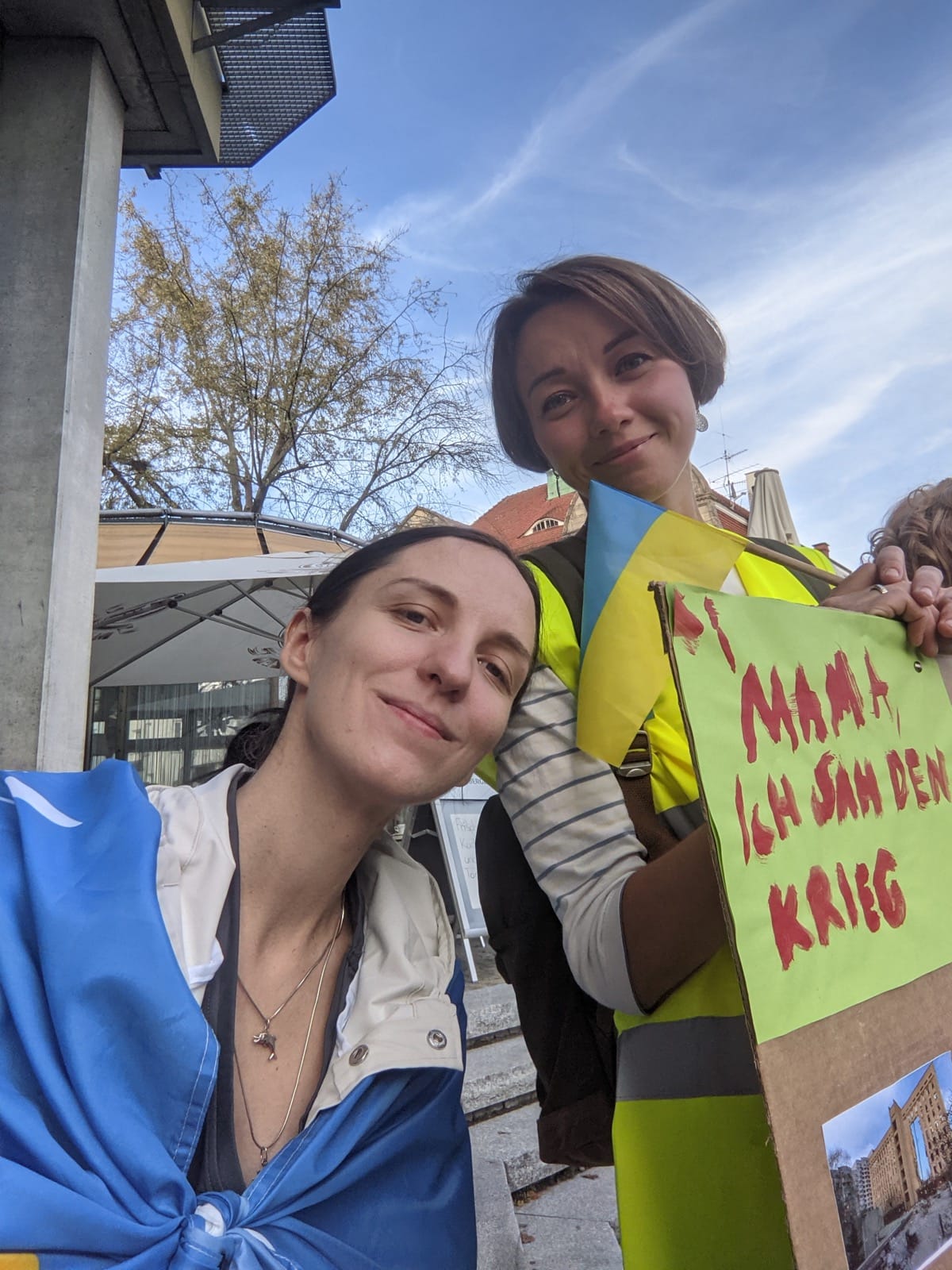 У Німеччині люди вийшли на підтримку українців і нагадали світу про війну: промовисті фото