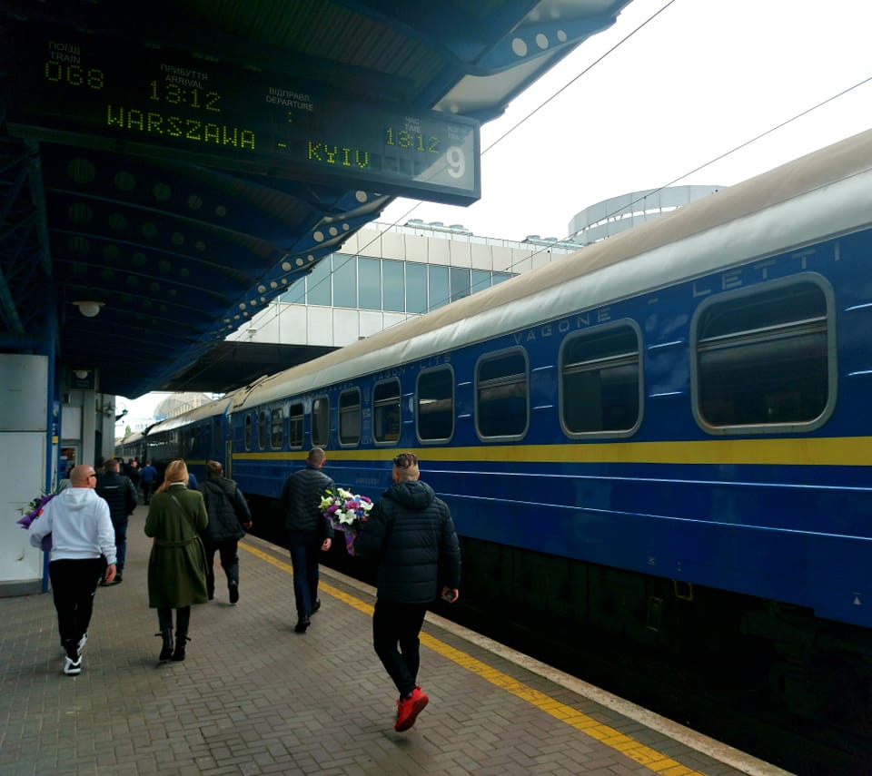 Почему так сложно купить билет на поезд Киев-Варшава: объяснение "Укрзализныци"