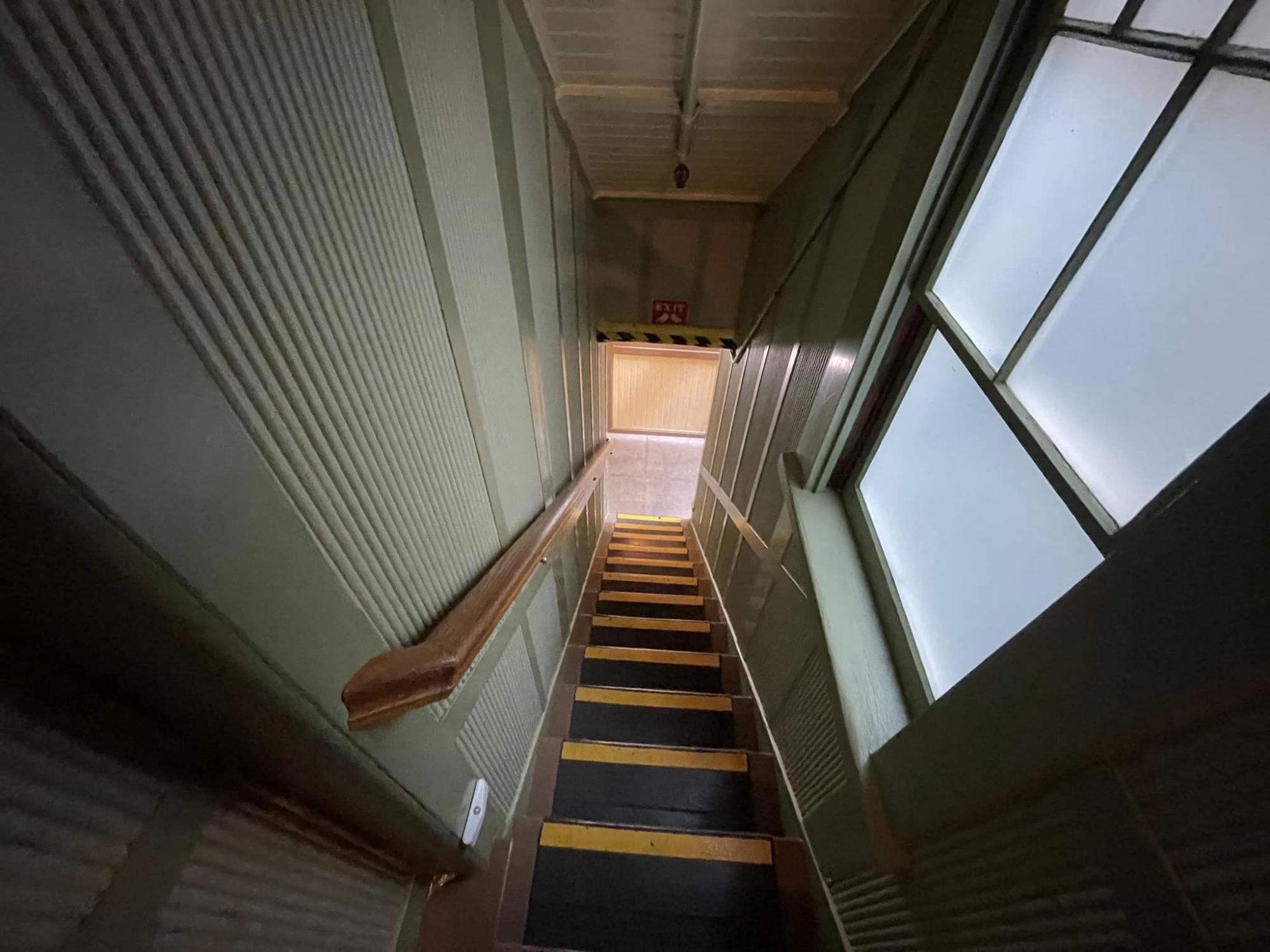 Українець показав будинок із лабіринтами для духів: захоплюючі фото