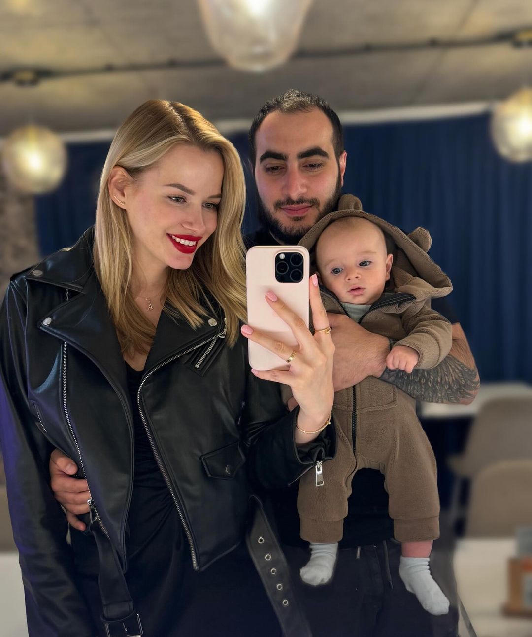 Украинская блогерша с "заниженной самооценкой" купила "мерс" за 7 миллионов: чем она занимается