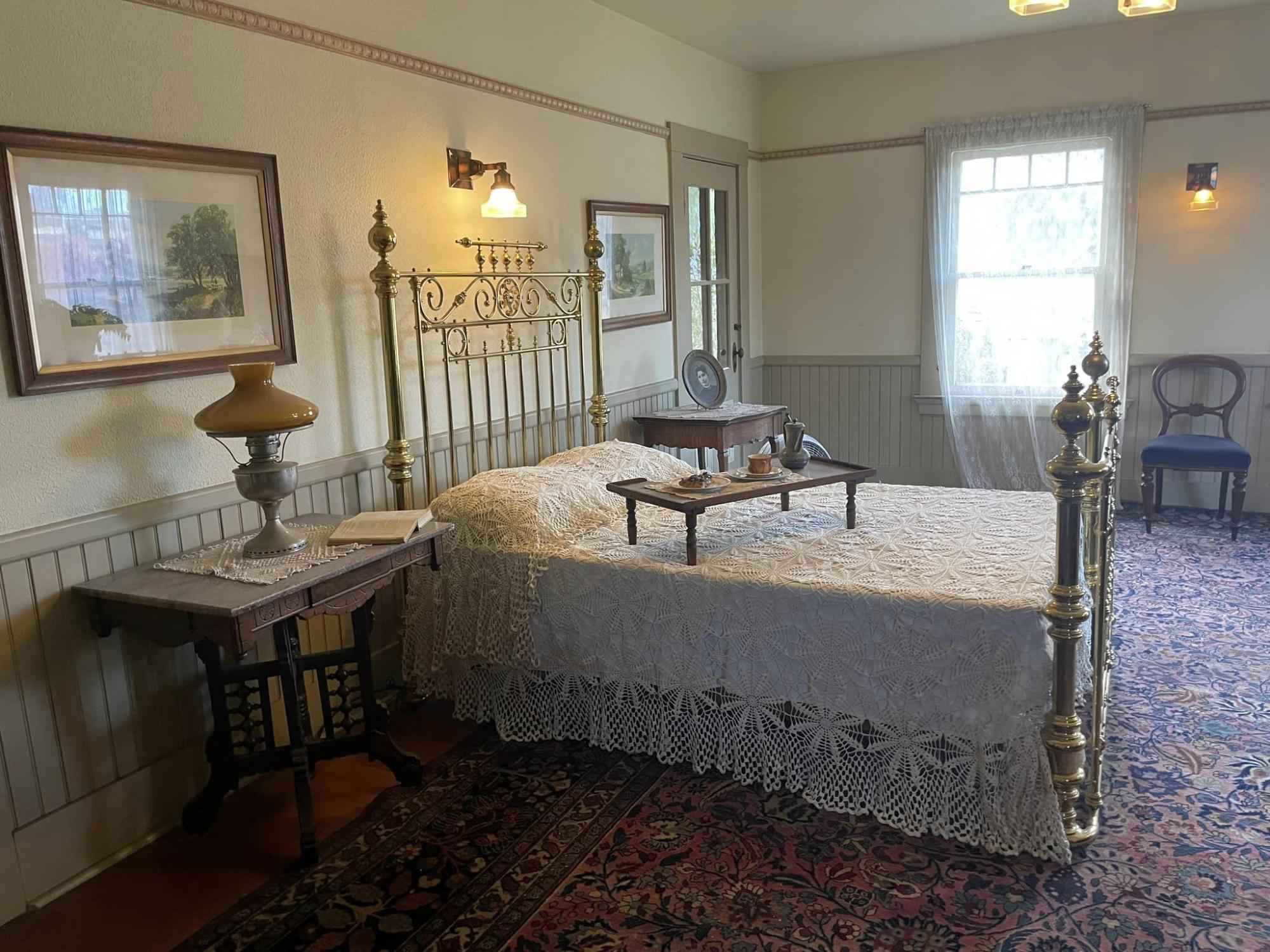 Украинец показал дом с лабиринтами для духов: захватывающие фото