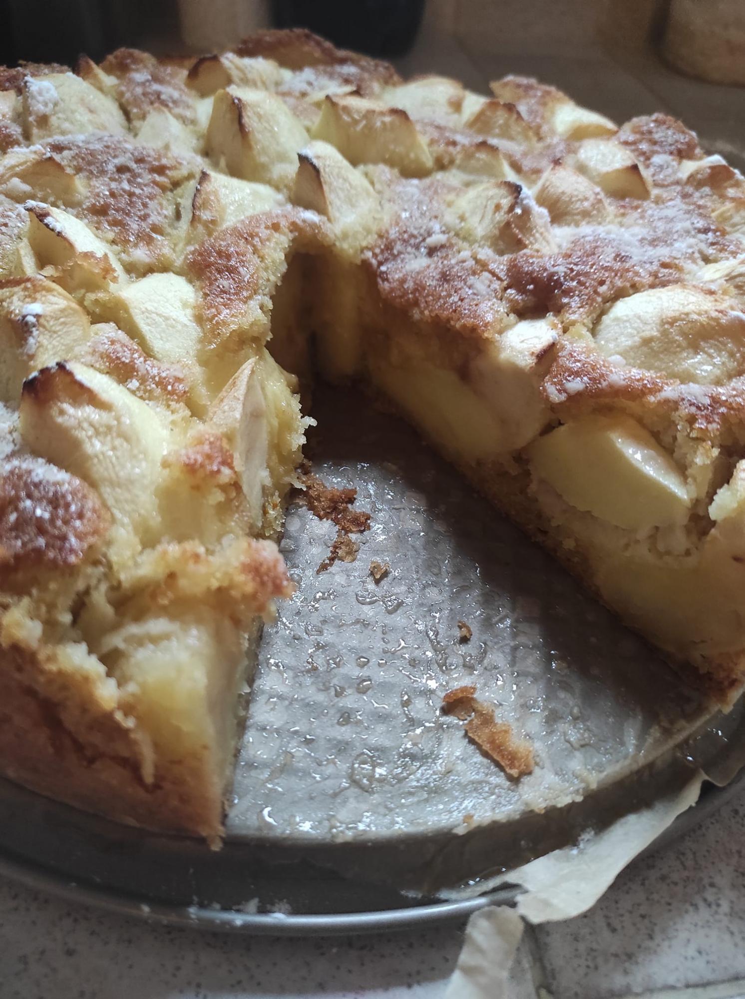 Яблучний шедевр: галицька господиня поділилась унікальним рецептом пирога