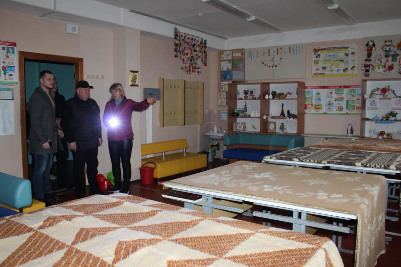 У Києві в школах розміщають пункти обігріву: як вони виглядатимуть (фото)