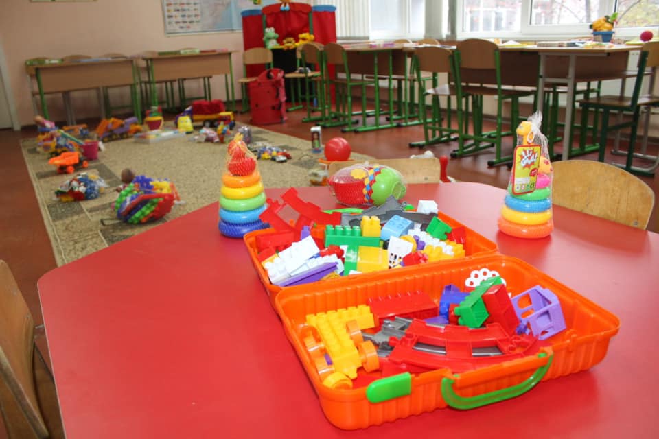 У Києві в школах розміщають пункти обігріву: як вони виглядатимуть (фото)