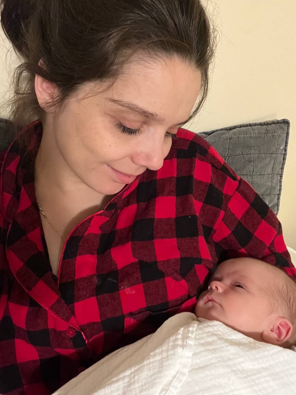 Сенцов став батьком вчетверте і показав новонародженого сина