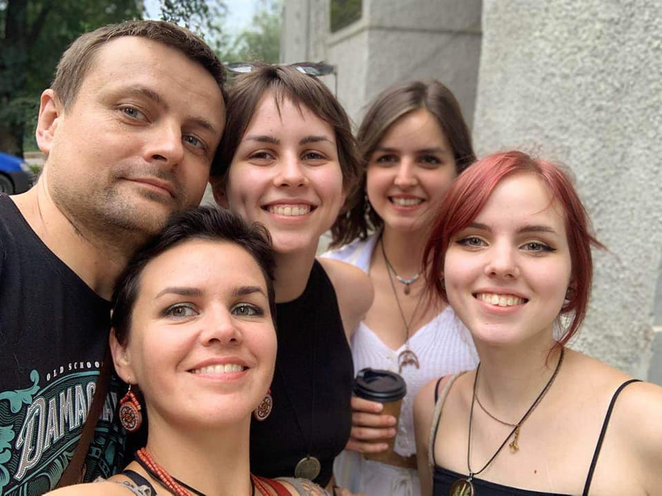 Загинув відомий харківський художник і скульптор Антон Дербілов. Без батька залишилося 3 доньки