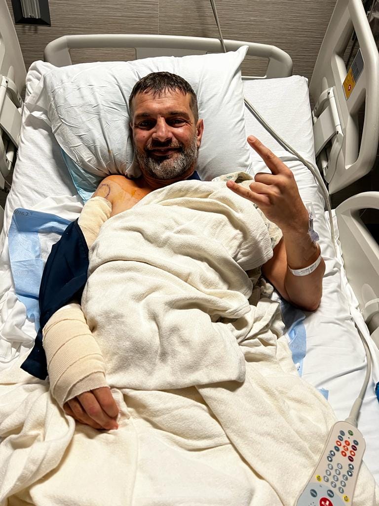 &quot;Нарешті сім'я докупи&quot;. Захисник Маріуполя Діанов возз'єднався з дружиною після розлучення (фото)