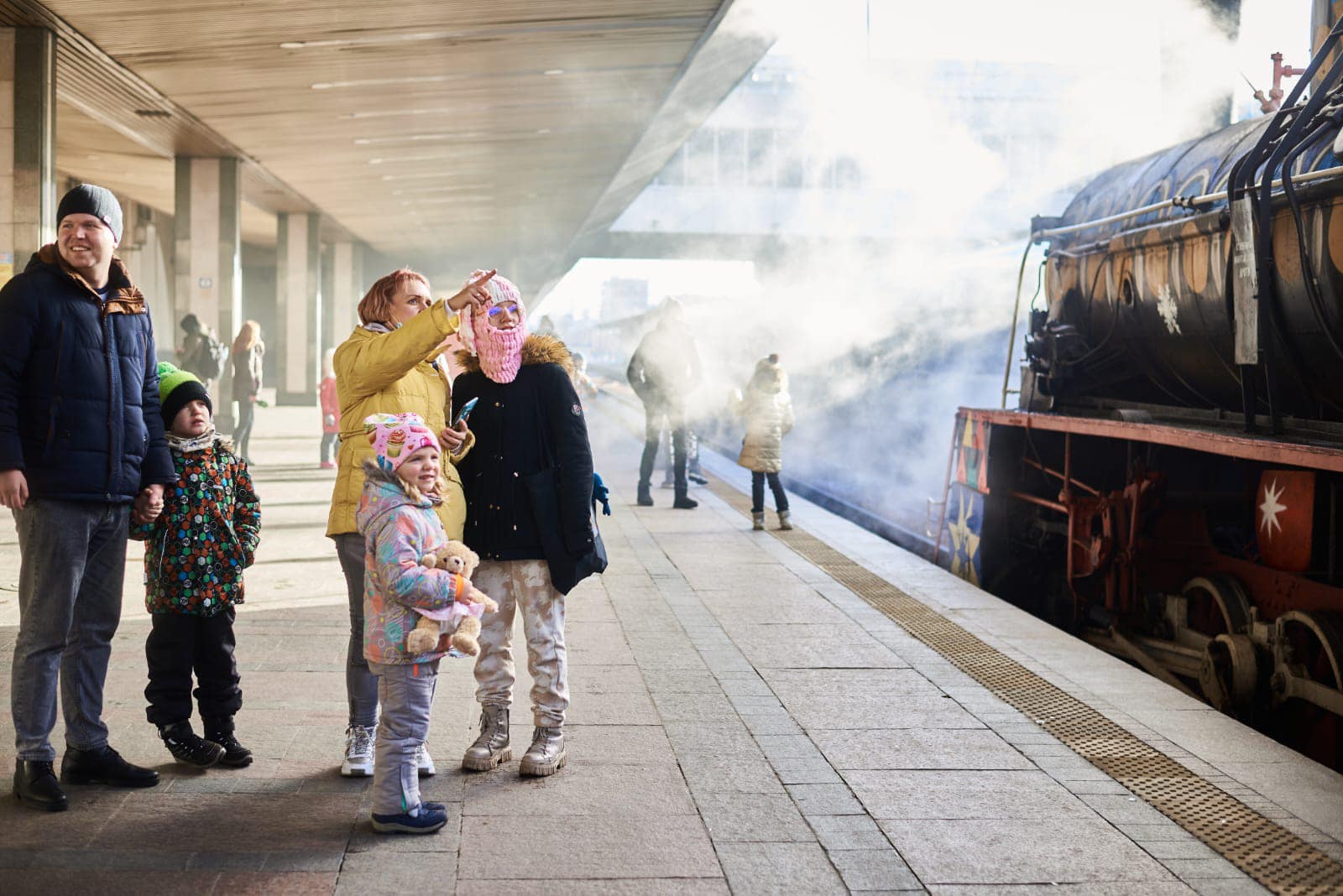 В Украине запускают новогодний ретро-поезд: куда он будет ездить