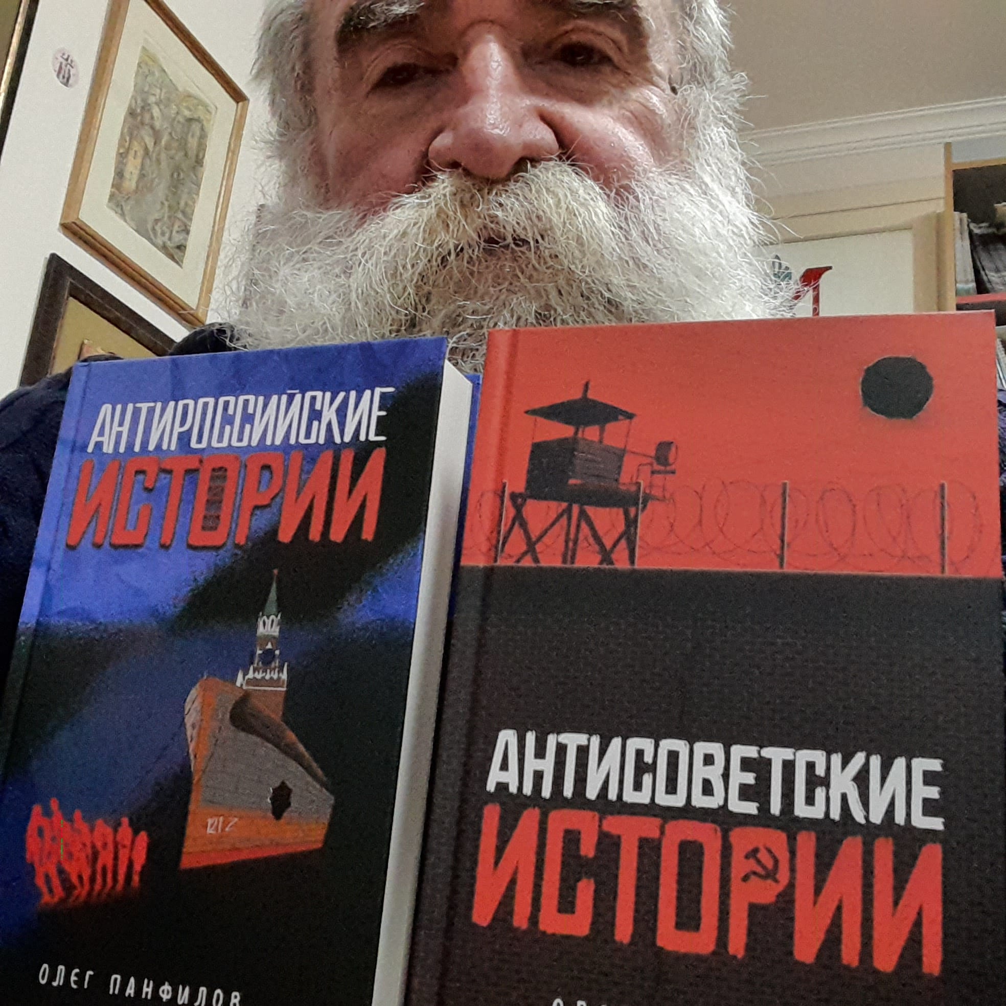 Умер известный российский журналист Олег Панфилов, боровшийся с путинским режимом