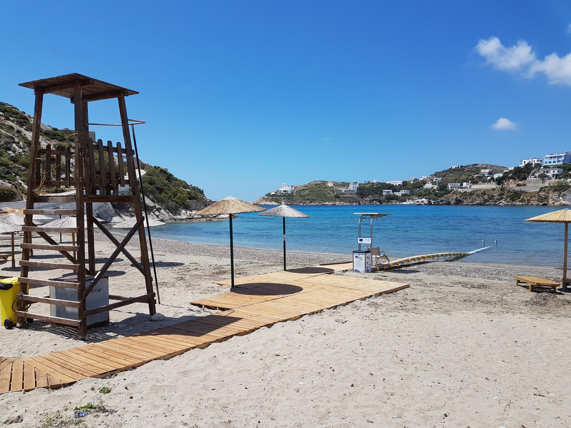 Греция сделает доступнее отдых на 300 пляжах: что изменится