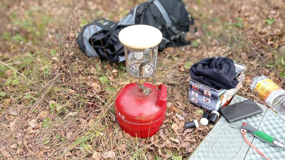 Як вижити в будь-яких умовах: досвідчений мандрівник розкрив свої секрети життя без світла