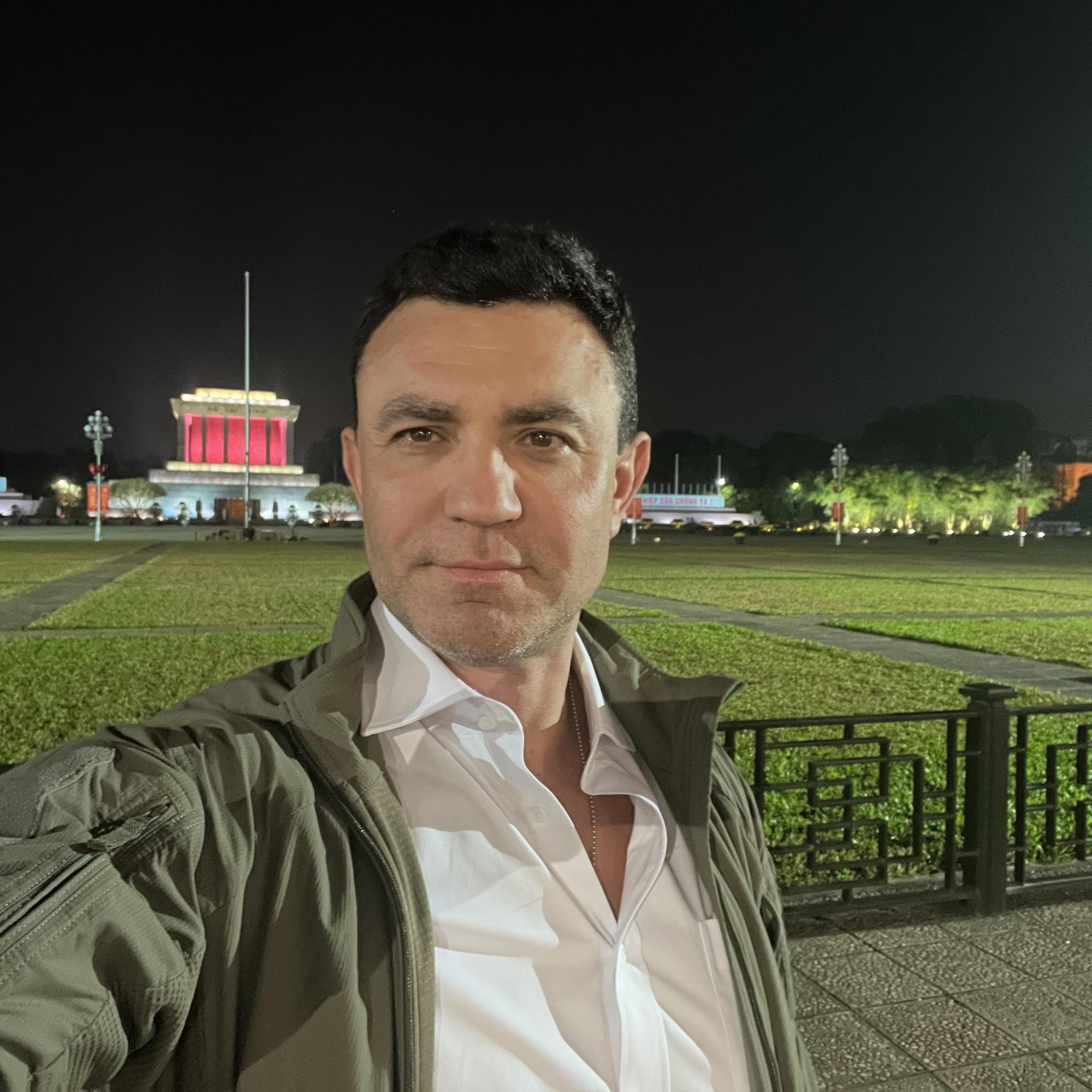 "Ви облажалися, я веду переговори": Тищенко знову спробував виправдатися про Таїланд