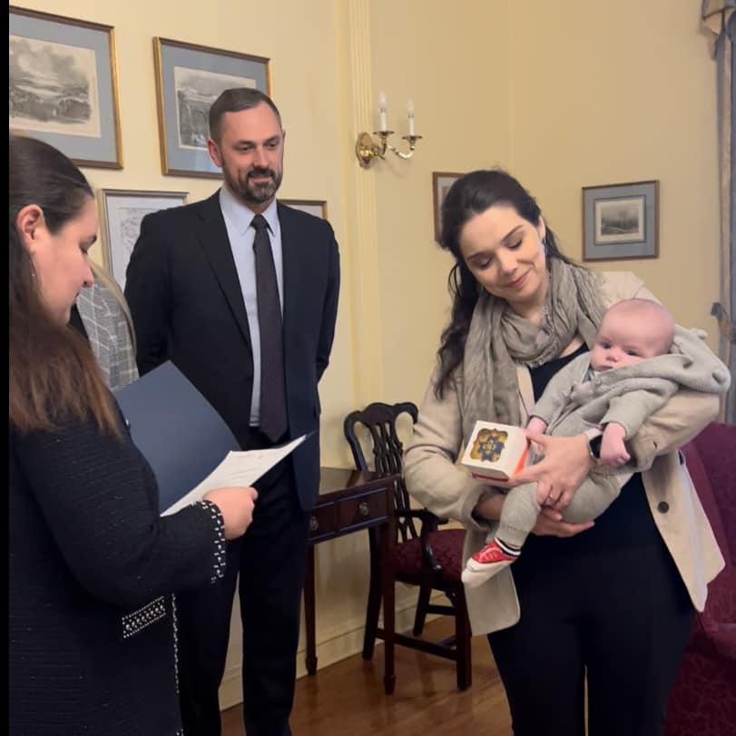 Стало відомо, яке громадянство отримав двомісячний малюк Сенцова